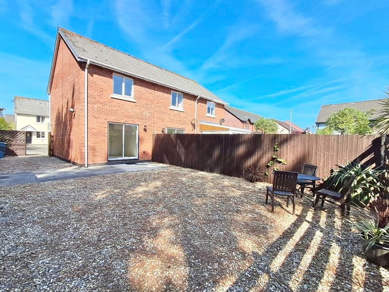 Property photo 2 of 17 Photo 10