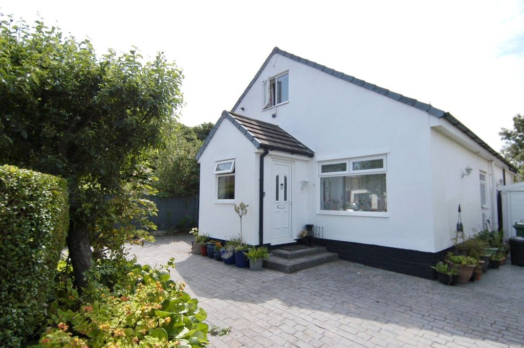 Property photo 2 of 29 Picture No. 33