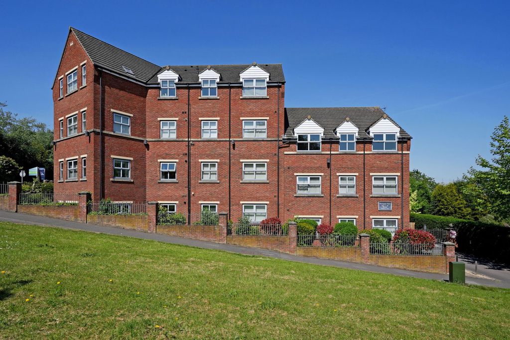 Property photo 1 of 23