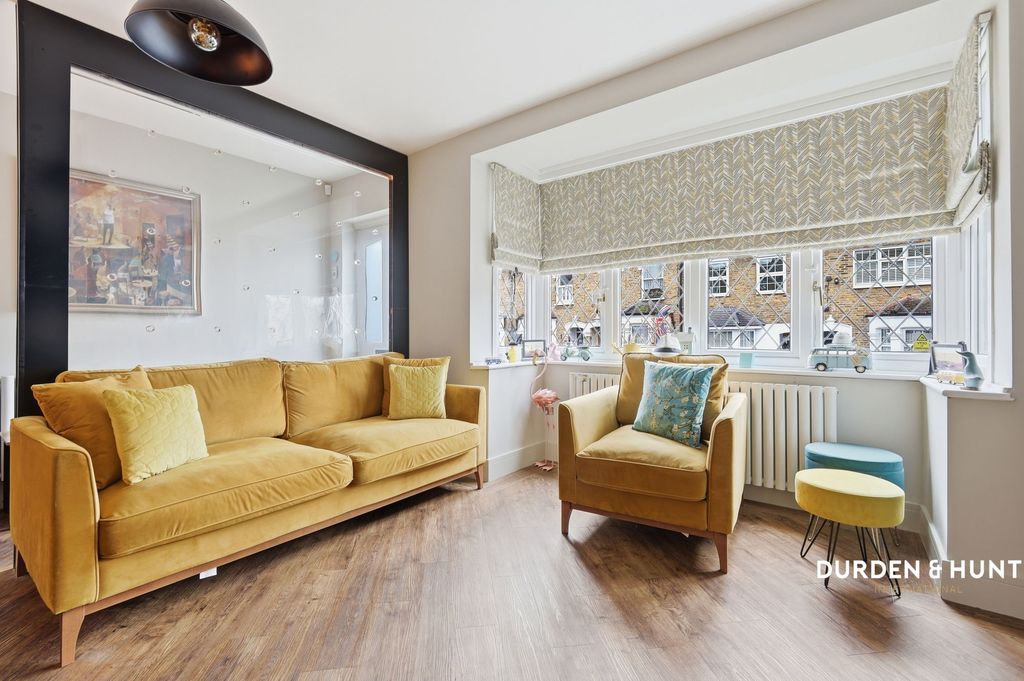 Property photo 3 of 22