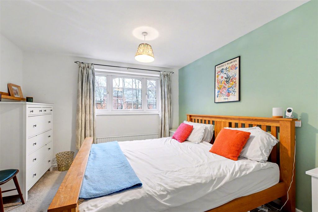Additional image 12 of 3 bed property for saleThe Cloisters, Nottingham NG9