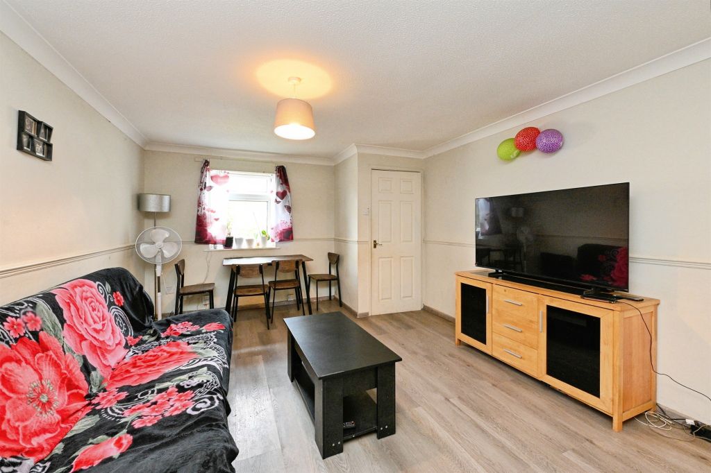 Property photo 3 of 14