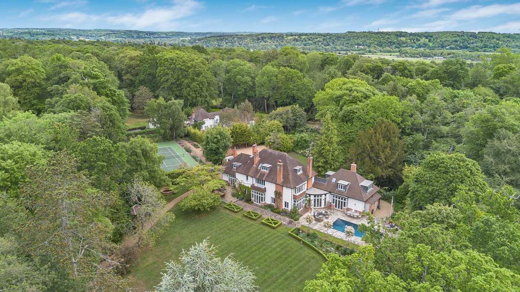 Additional image 30 of 7 bed detached house for saleHarpsden Woods, Harpsden, Henley-On-Thames, Oxfordshire RG9