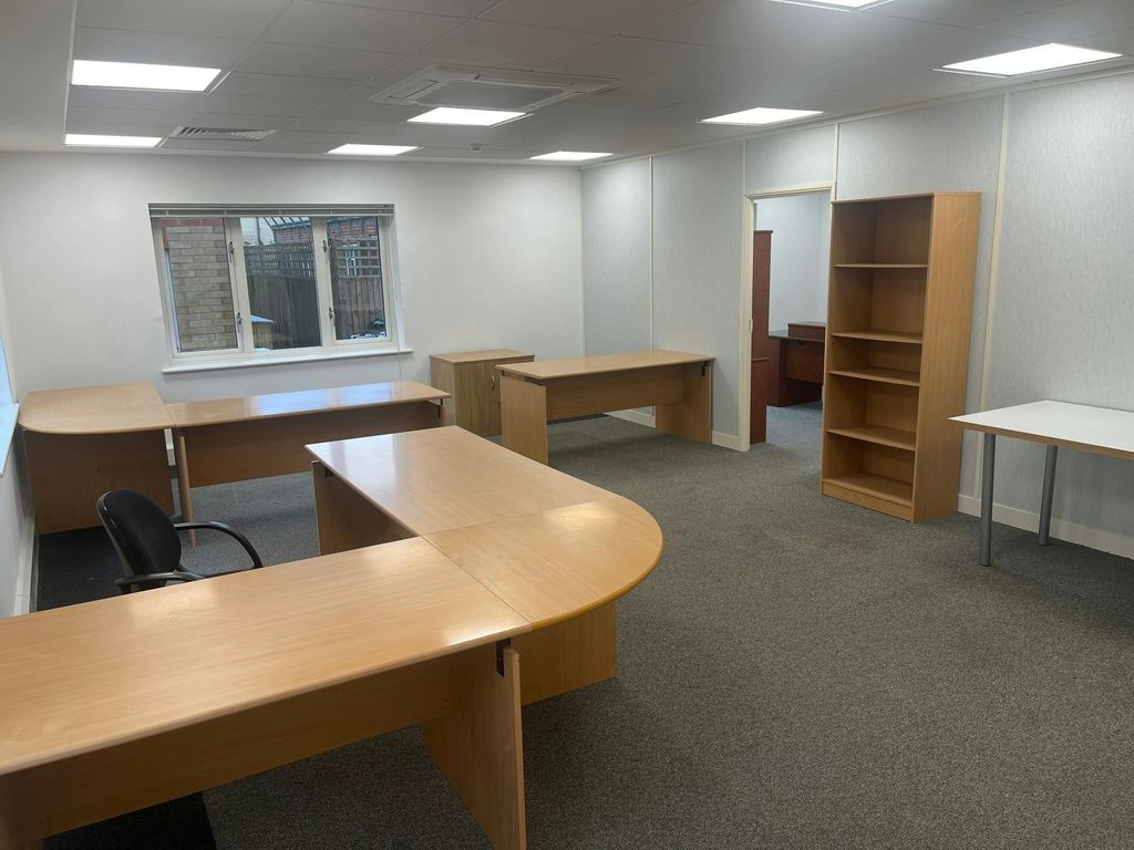 Property photo 2 of 4 Main Office Photo.Jpg