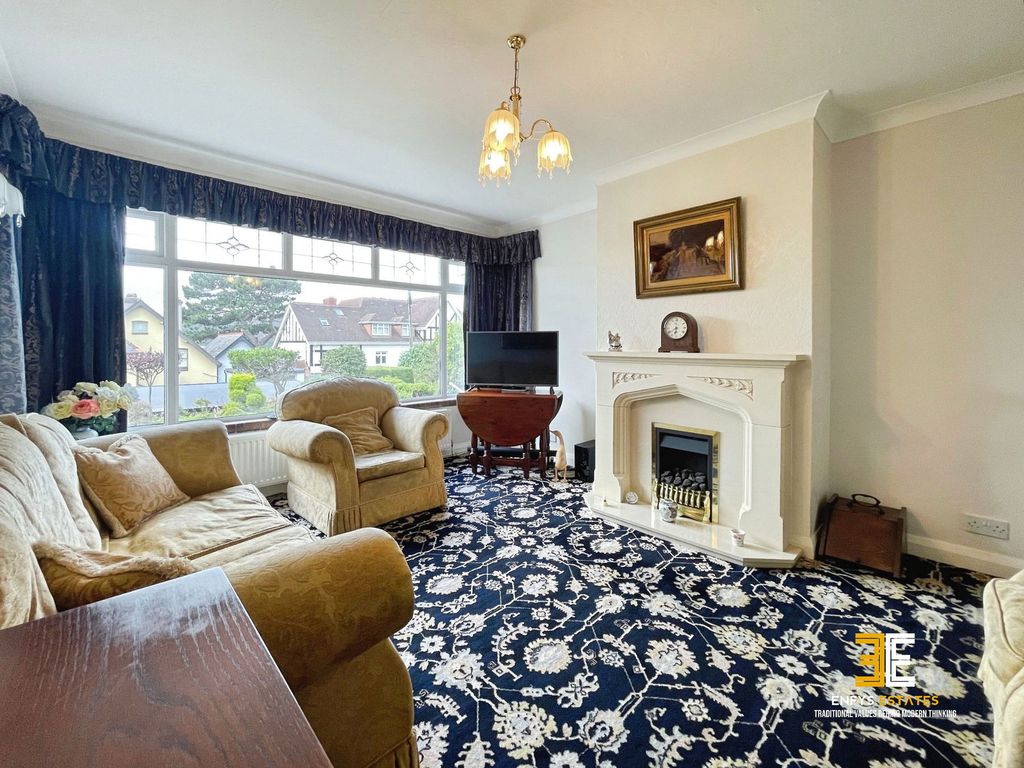 Property photo 2 of 43