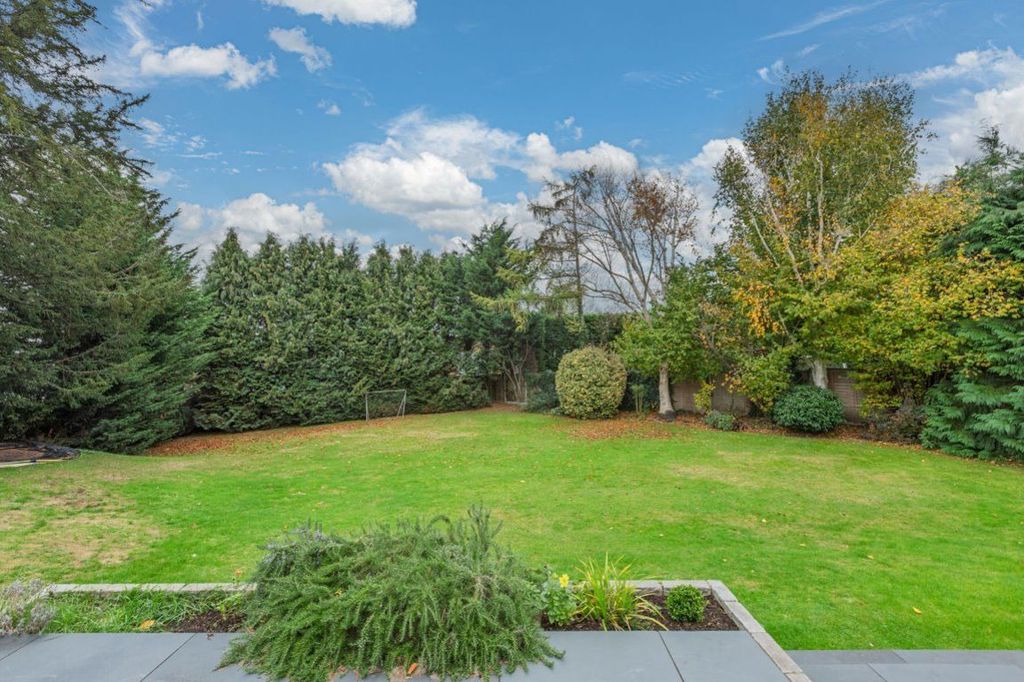 Property photo 2 of 5