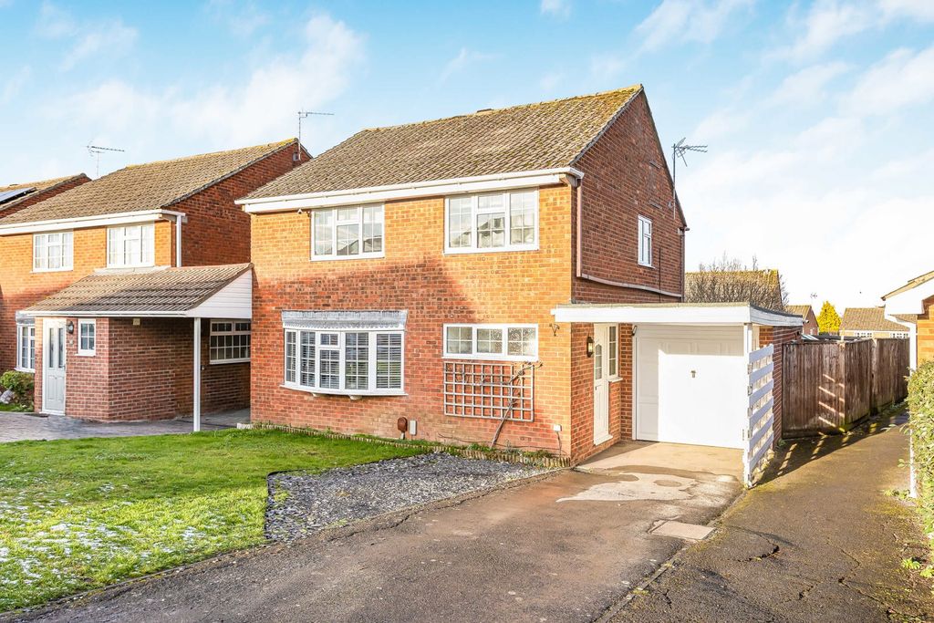 Property photo 1 of 17 Front