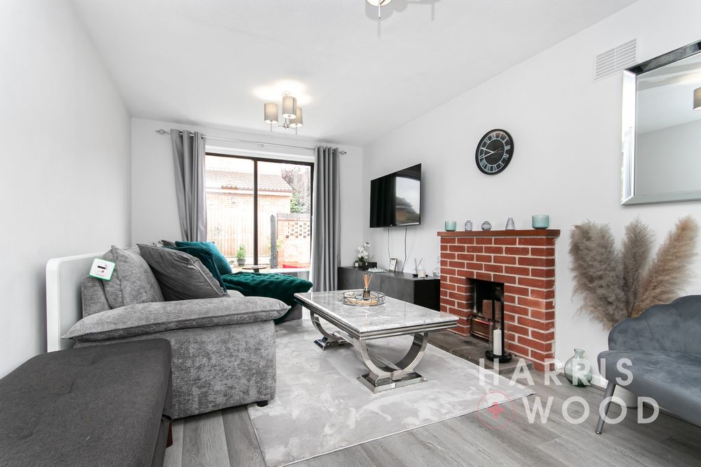 Property photo 3 of 21 4444293