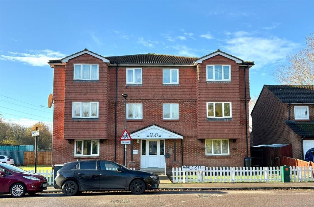 Property photo 1 of 9 Jade Close E16, 1 Bedroom Flat For Sale - By Barra