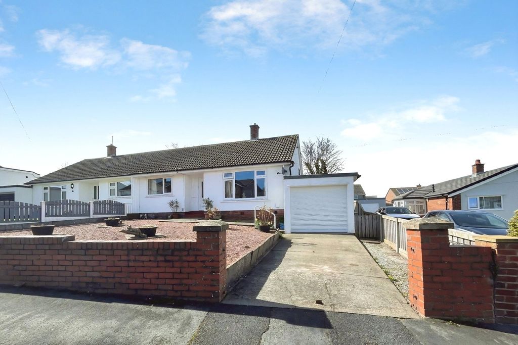 Property photo 1 of 12 Picture No. 14