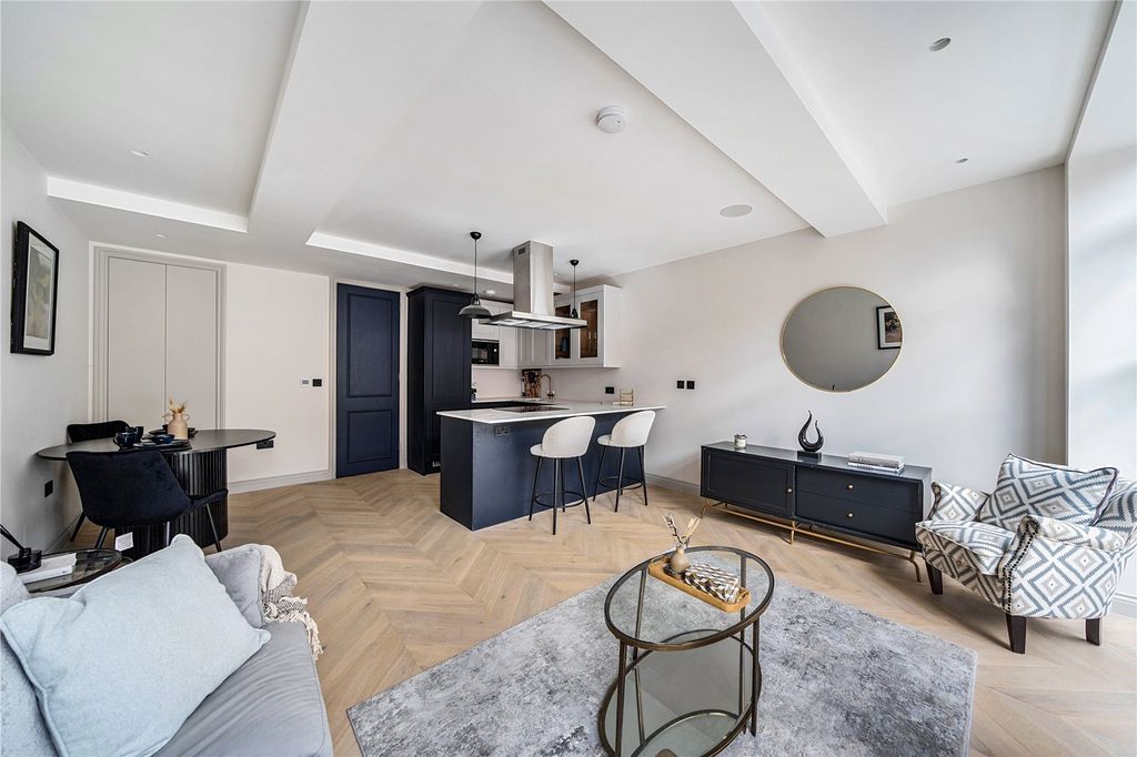 Property photo 2 of 15 Picture No. 05