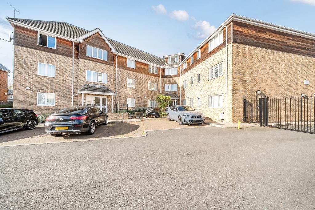 Property photo 1 of 17 External View