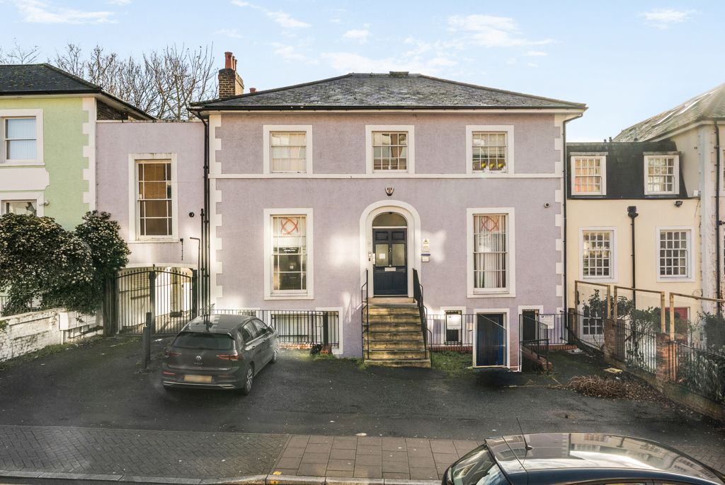 Property photo 2 of 15 Photo 3