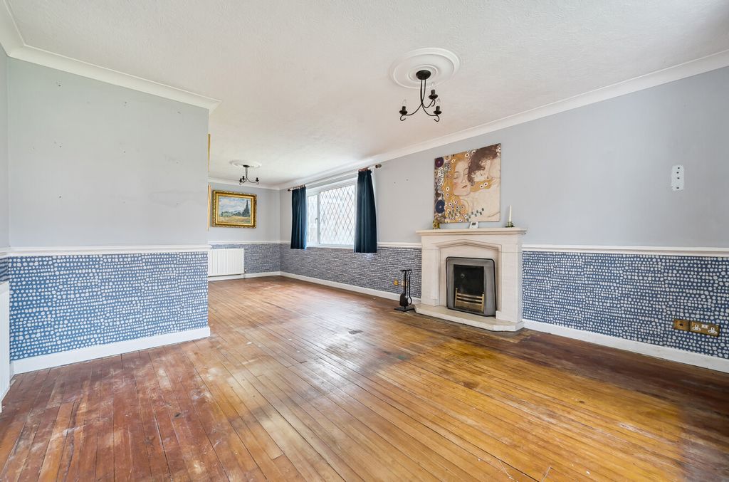 Property photo 3 of 14 1425253-27-69B059...