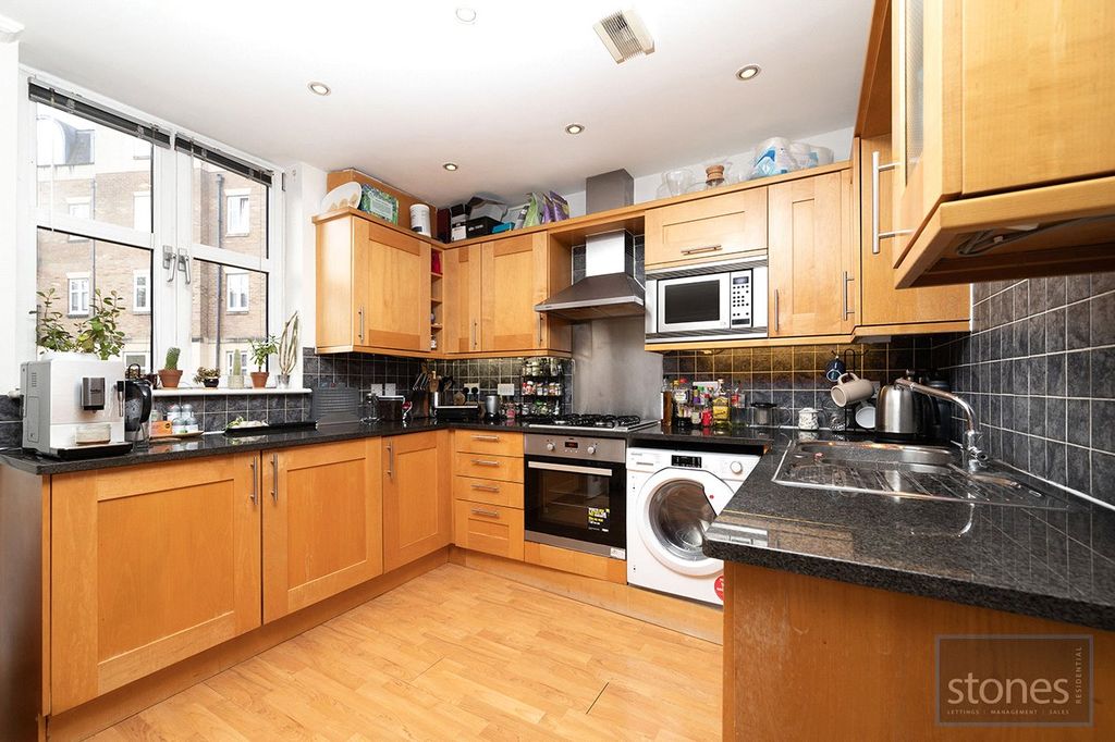 Property photo 2 of 19 Picture No. 08