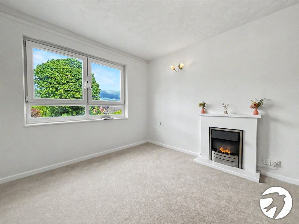 Property photo 3 of 24 Picture No. 22