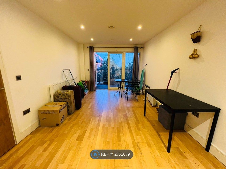 Property photo 2 of 10