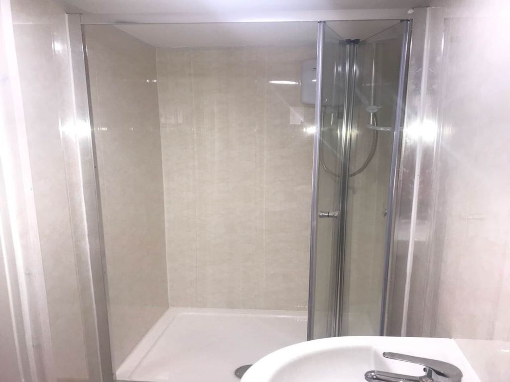 Property photo 3 of 5 Images