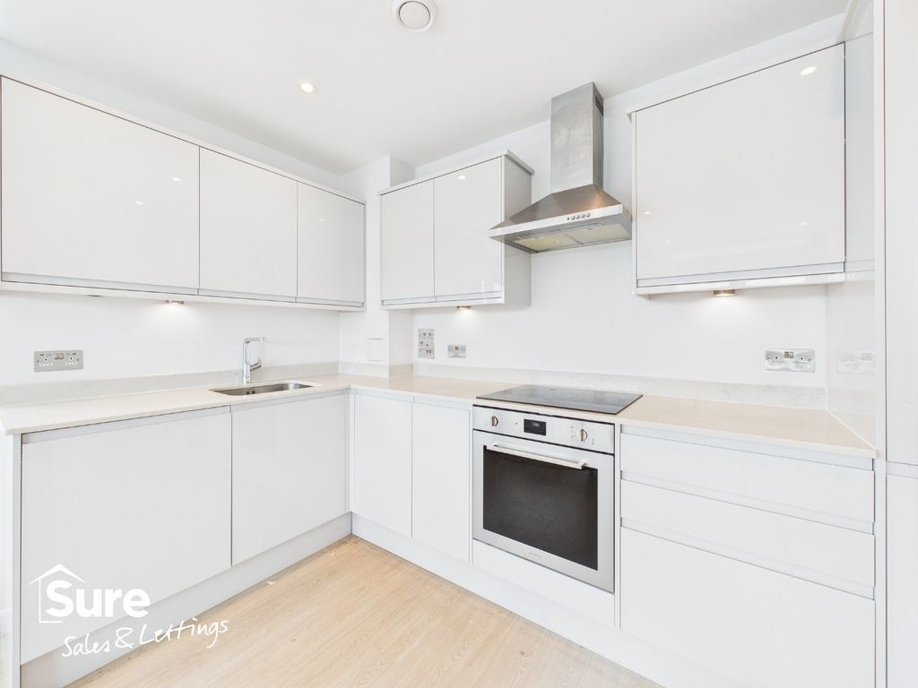 Property photo 3 of 15 4422063