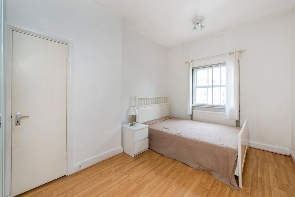 Property photo 3 of 8 Bedtoom One