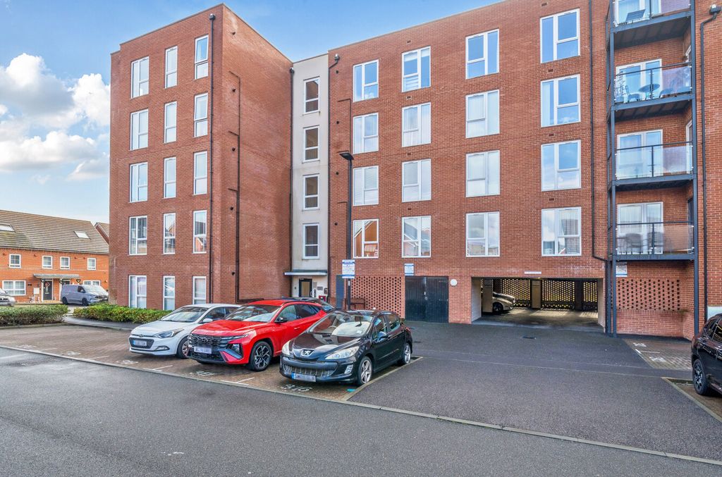 Property photo 1 of 22 1-697B86cd6833c-1...