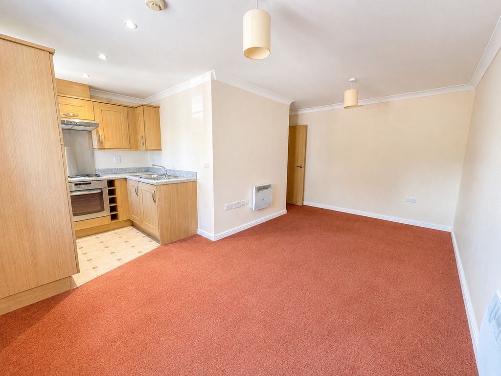 Property photo 3 of 8