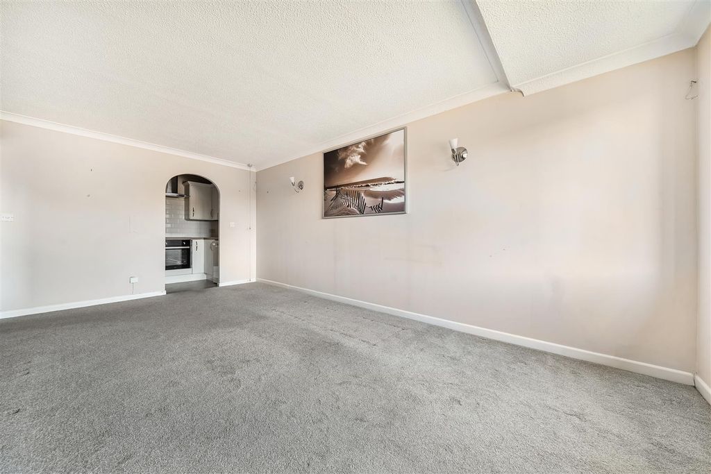 Property photo 2 of 11 Reception Room