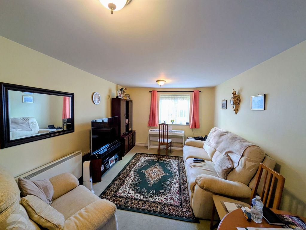 Property photo 3 of 7