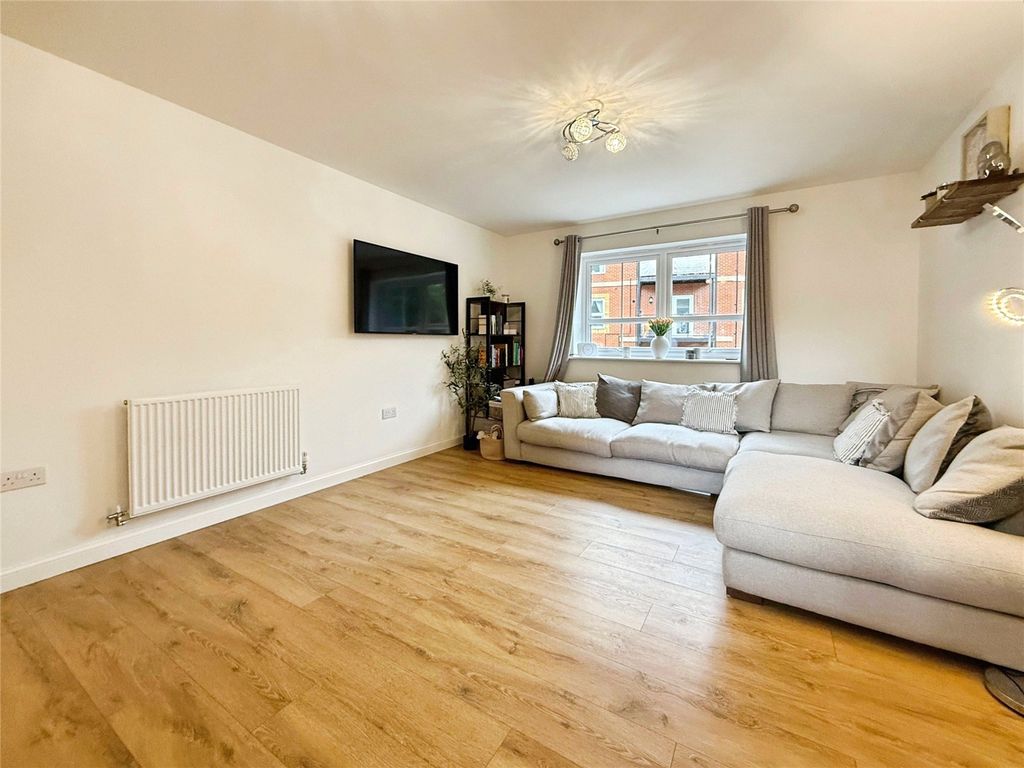 Property photo 3 of 12 Picture No. 12