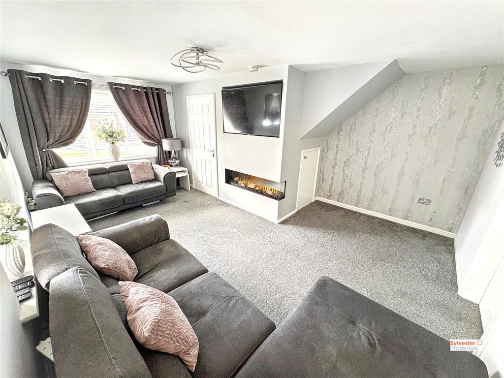 Property photo 3 of 36 Picture No. 23