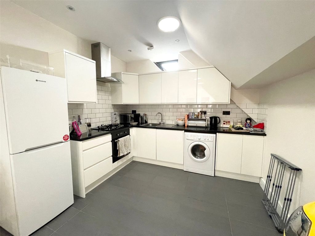 Property photo 3 of 5 Picture No. 01