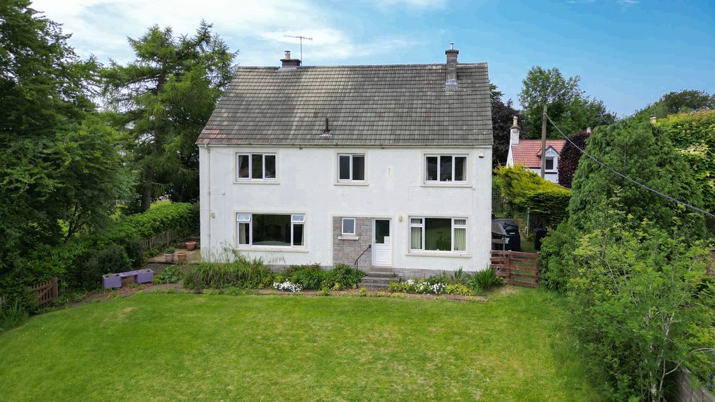 Property photo 2 of 13