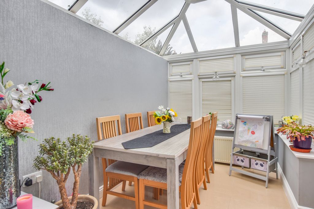 Property photo 2 of 16 Dsc_0064-Dsc_0066