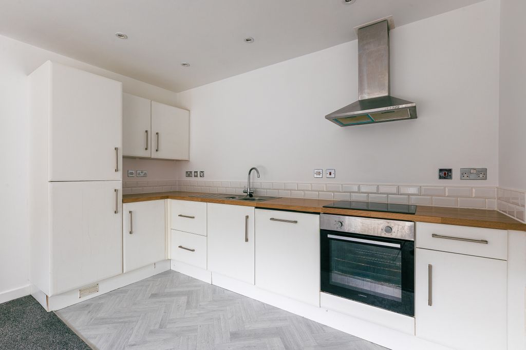 Property photo 3 of 14 3