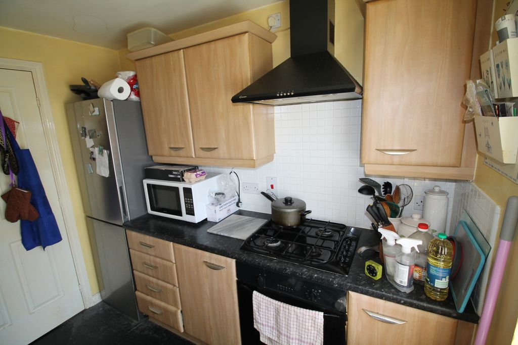 Property photo 3 of 16 Img_8423