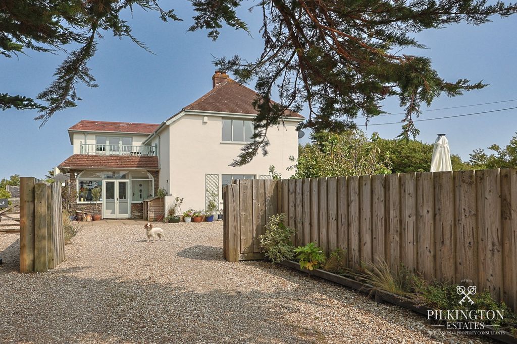 Property photo 1 of 32 4628760