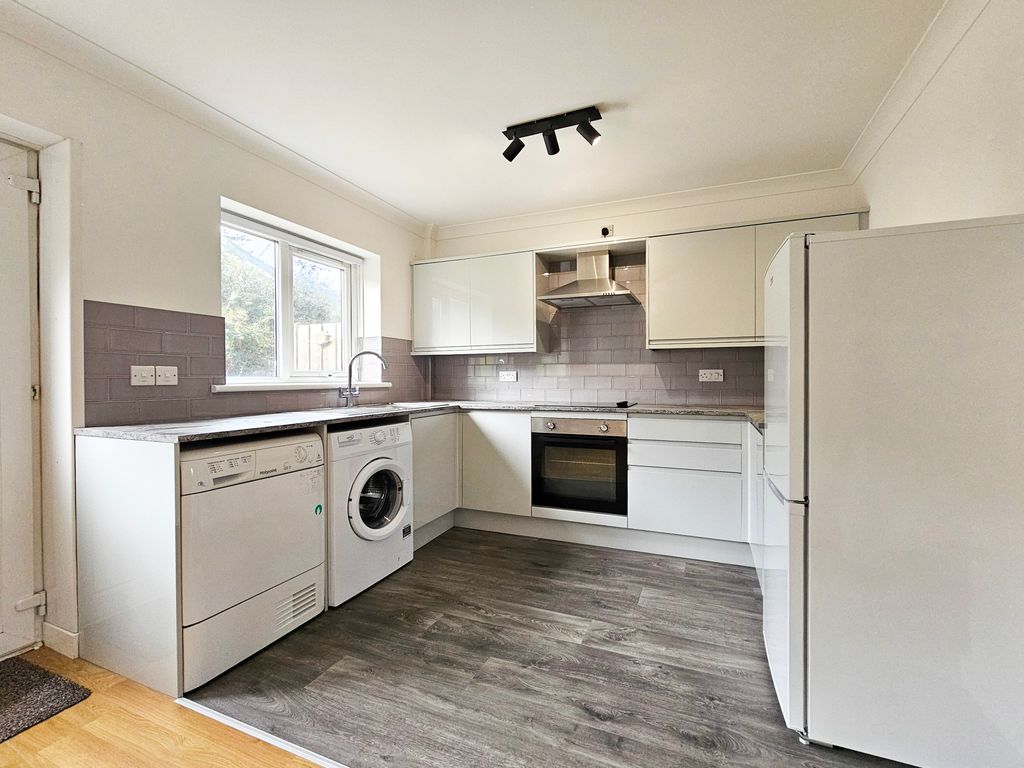 Property photo 3 of 7 5-20250916_132435