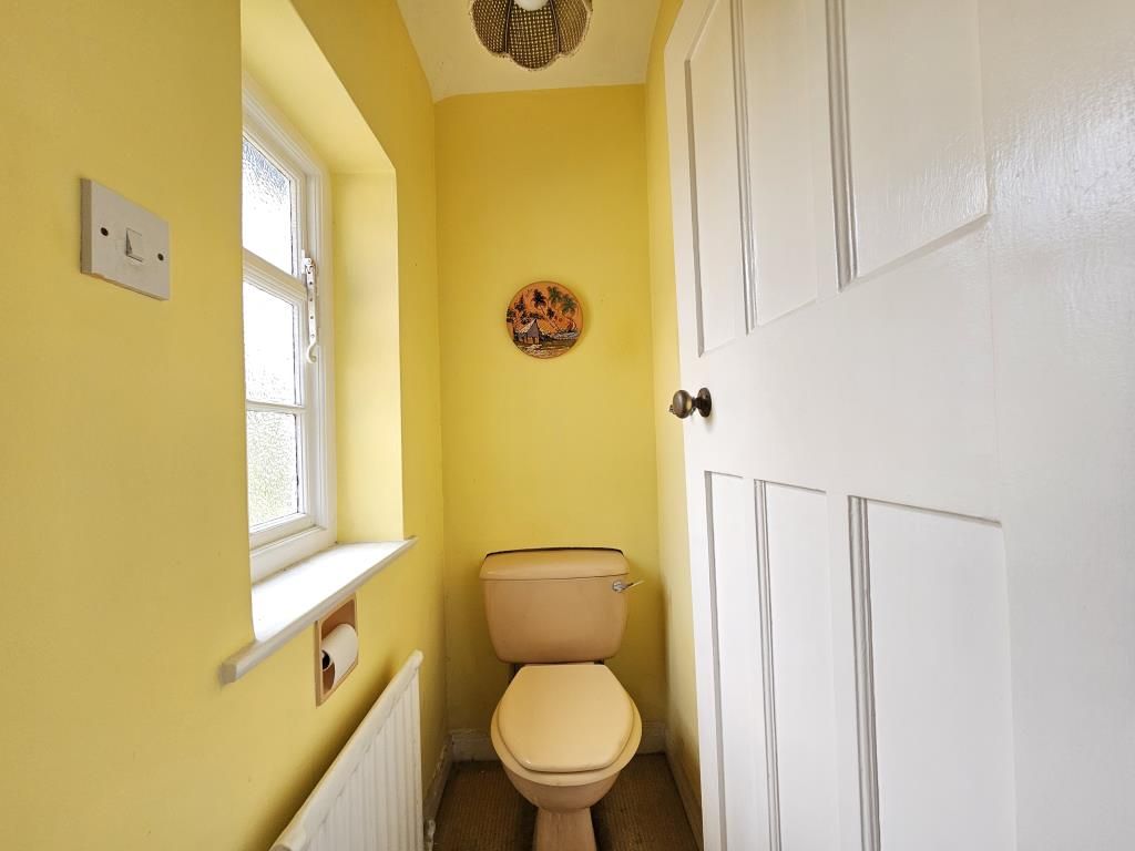 Property photo 2 of 10 WC
