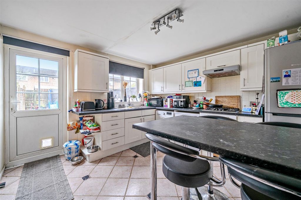 Property photo 2 of 17 1397520-9-69663275c9402.Jpg