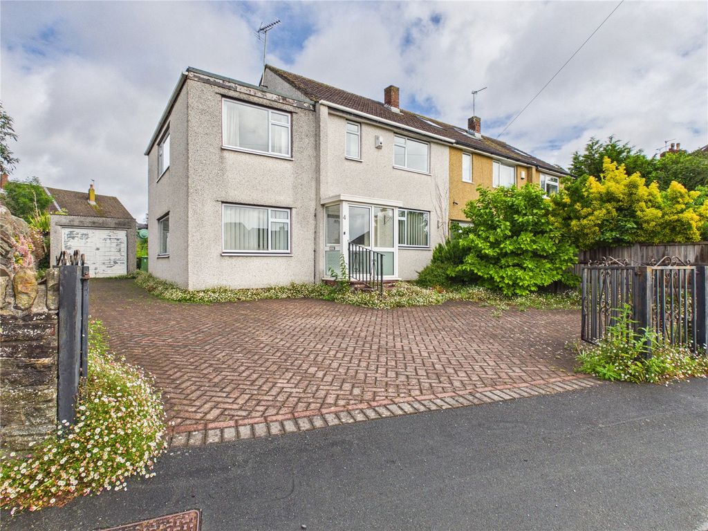Property photo 1 of 27 Picture No. 04
