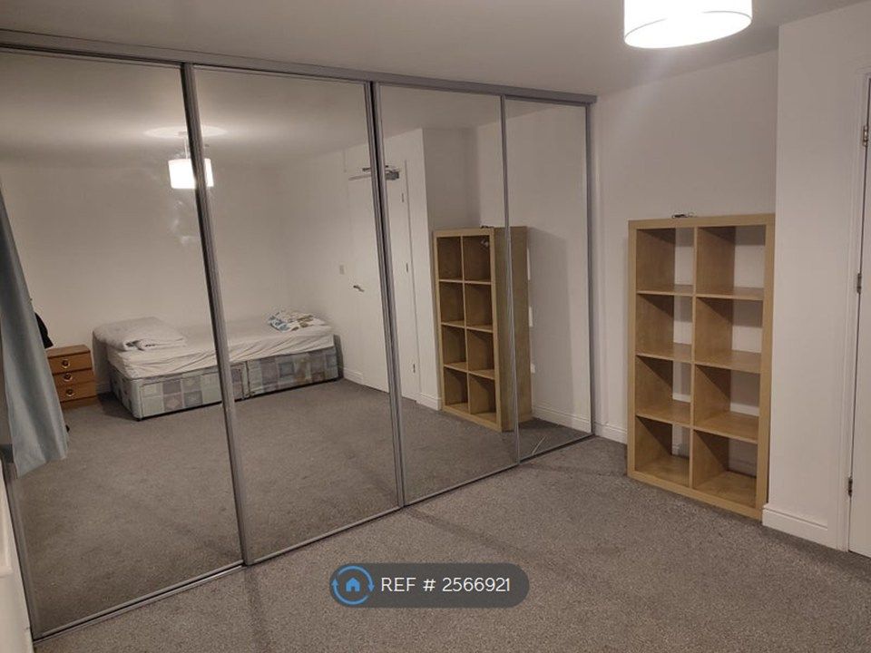 Property photo 1 of 3 Bedroom