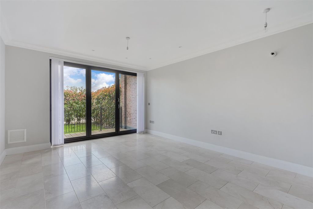 Property photo 1 of 13 Amboise (10).Jpg