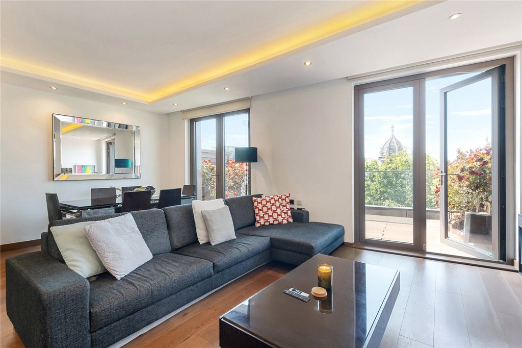 Property photo 2 of 16 Picture No. 01