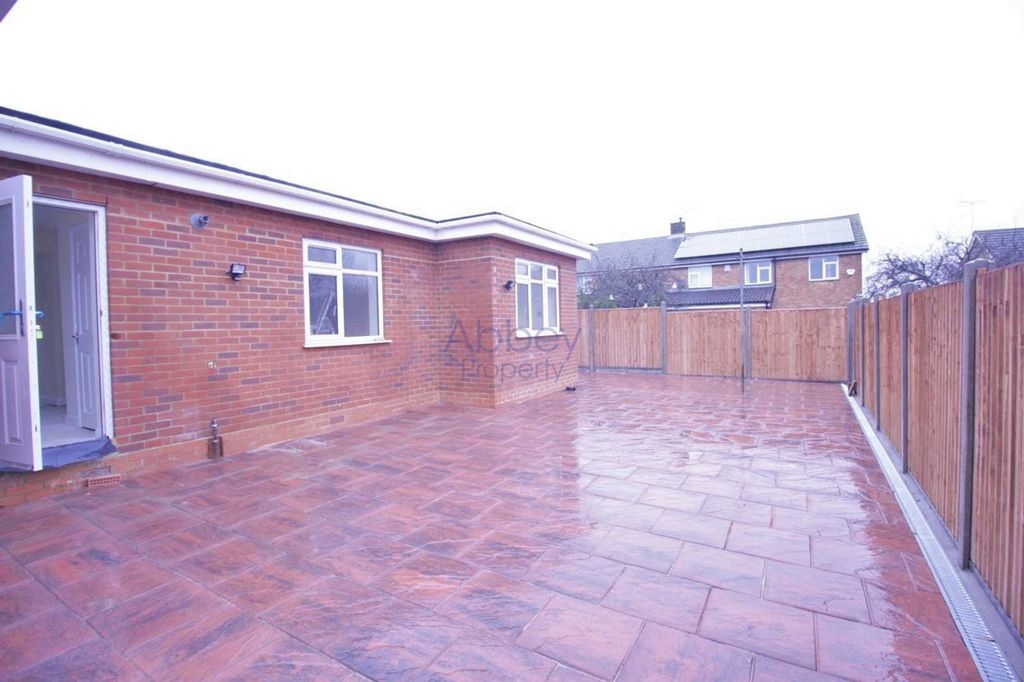 Property photo 3 of 18