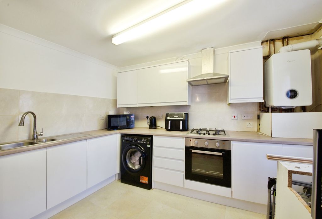 Property photo 2 of 9 Pbox-Img.Jpg