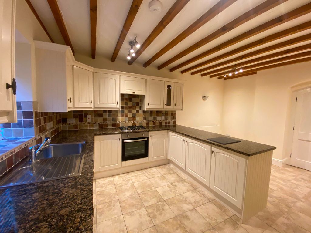 Property photo 2 of 25