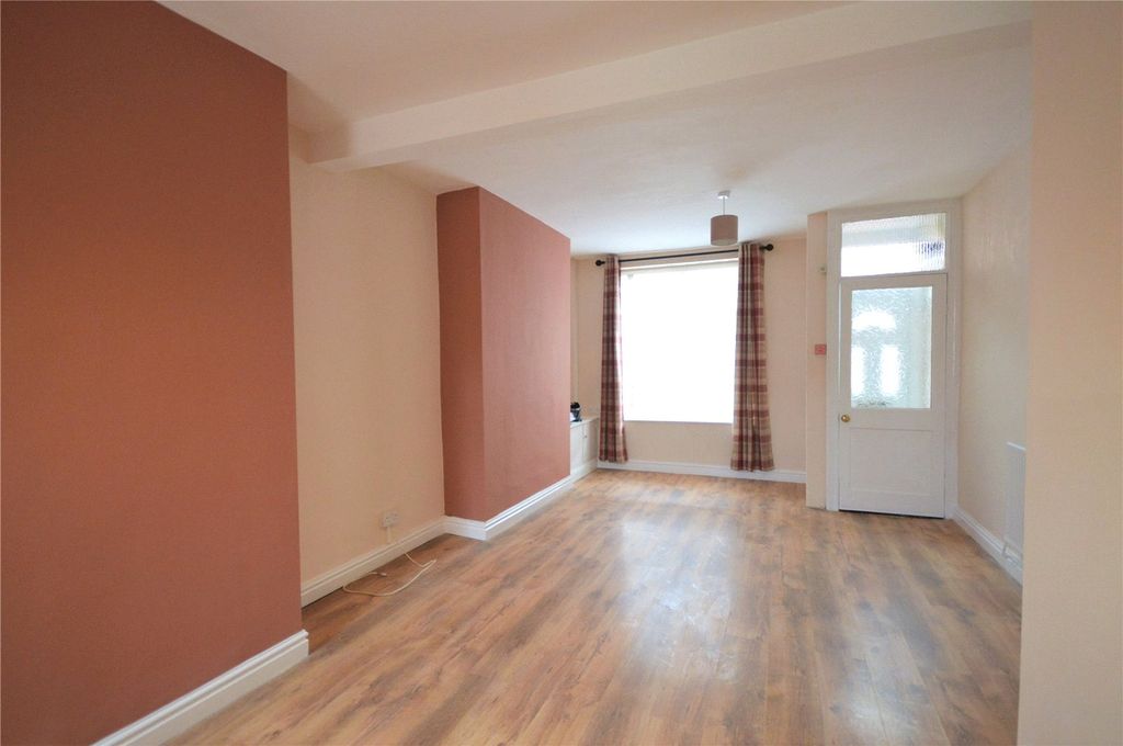 Property photo 2 of 11 Photo