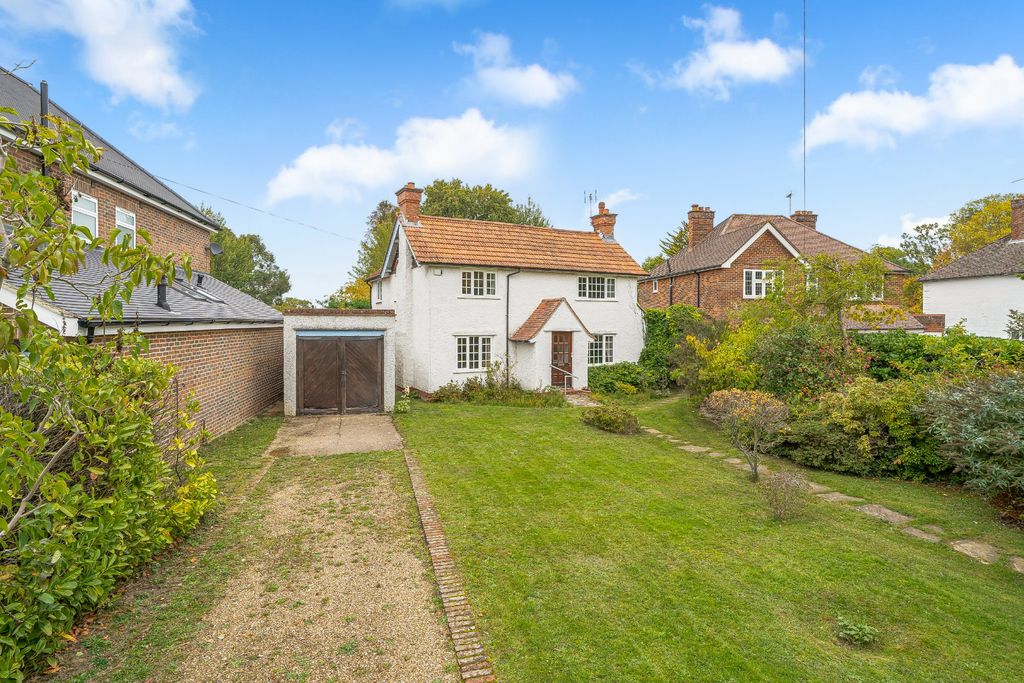 Property photo 1 of 18 Front Aspect