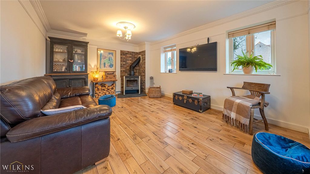 Property photo 2 of 36 Picture No. 18