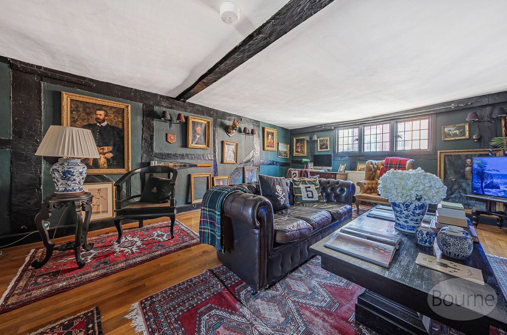 Property photo 2 of 14 706722cc-4Fb1-46d...